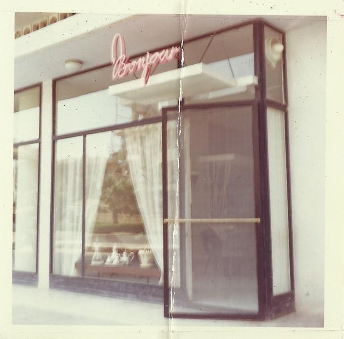 Bonjour Restaurant — Kordon'un Efsanesi